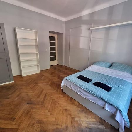Fantastic Krk - Kr6 Room F 克拉科夫 外观 照片